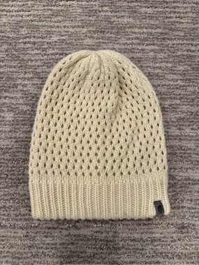 The North Face Beanie Hat Cream Ivory Knit Winter Warm Slouchy Logo Cap Womens